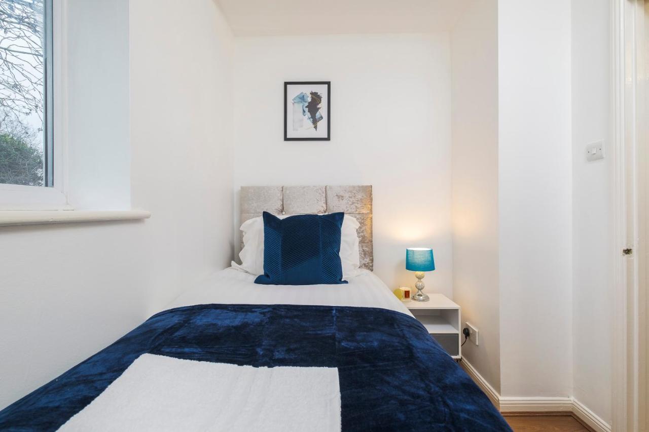 Ferienwohnung Beautiful 3 Bed House With Amazing Views In Dartford, Kent Exterior foto